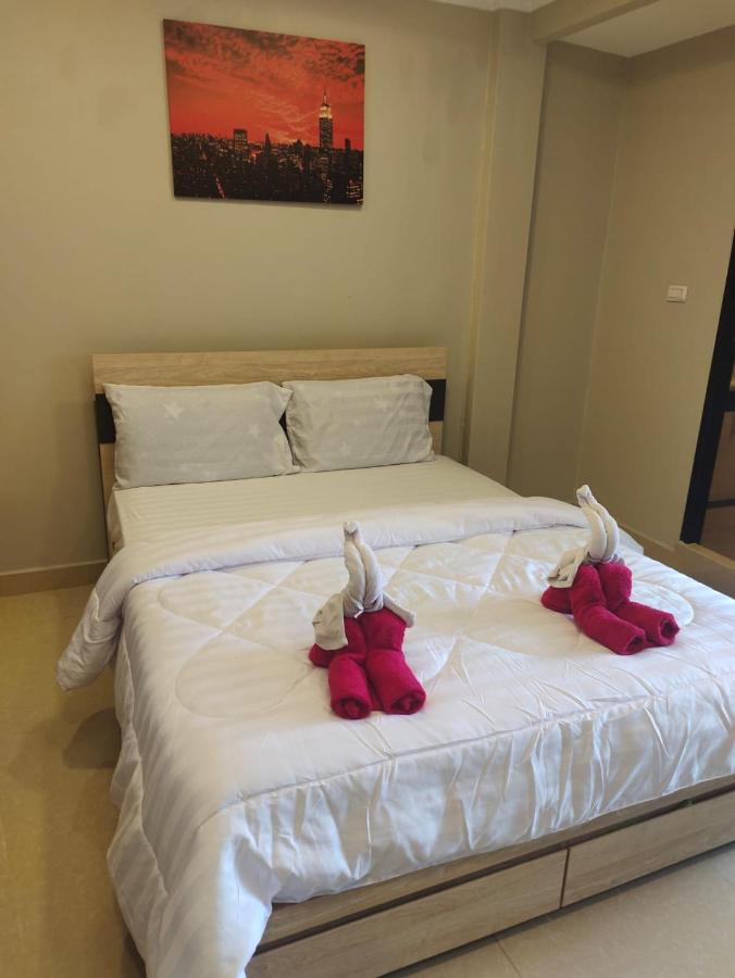 Highwood Mansion Bed & Breakfast Pattaya Luaran gambar